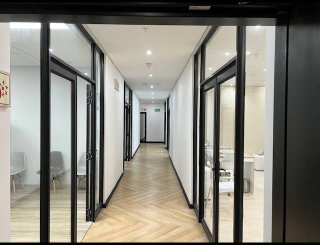 97M² MEDICAL SUITE TO LET IN OTTERY